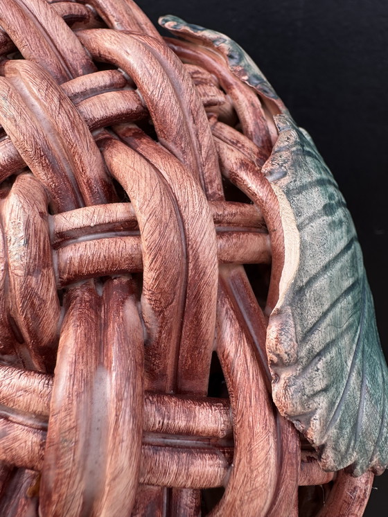 Image 1 of Corbeille fruits trompe l’œil Portugal années 70