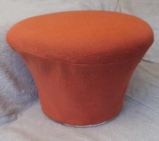 Image 1 of Pierre Paulin Hocker