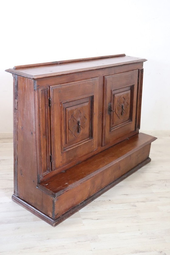 Image 1 of Antiguo reclinatorio de nogal, Italia S. XVIII