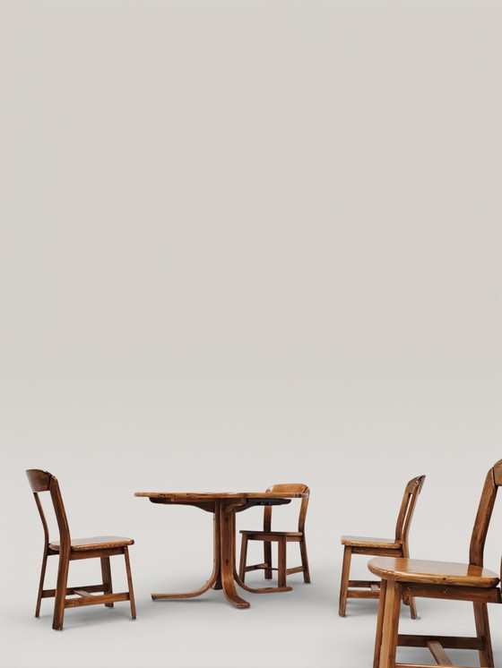 Image 1 of Set da pranzo in pino vintage - Tavolo rotondo con 4 sedie abbinate