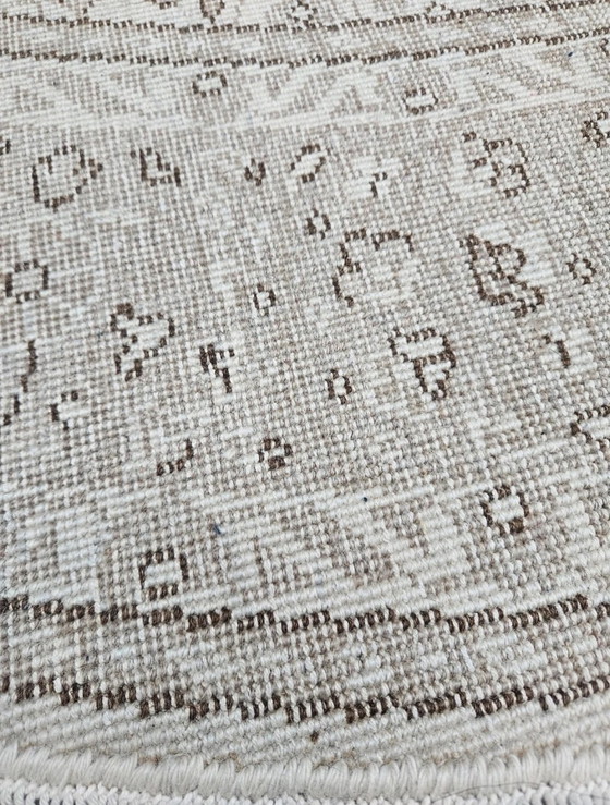 Image 1 of Handgeknüpfter, runder Orientteppich aus Wolle mit Blumenmuster, Kayseri-Creme, 200 x 200 cm