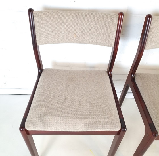 Image 1 of 4 chaises vintage de design danois Findahl en bois et tissu