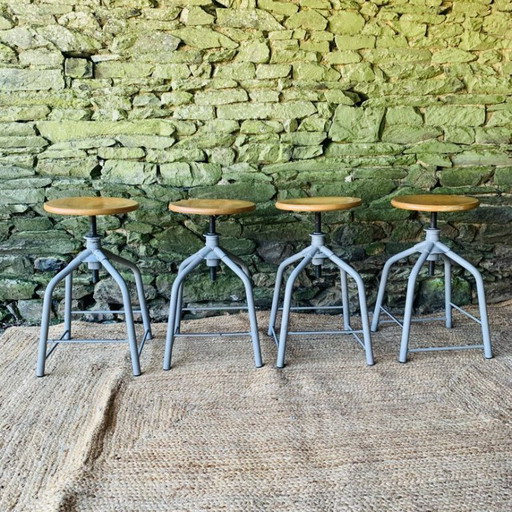Set of 4 adjustable stools