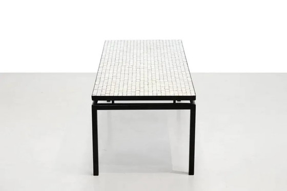 Mesa de centro de mosaico modernista holandesa de la década de 1950. – Mesas de centro, Metal, Bauhaus (photo 4 of 6)