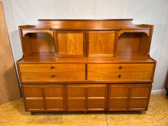 Image 1 of Credenza alta in teak vintage retrò di metà secolo di Nathan 1960-1970 Design eccezionalmente raro e insolito | Pezzo forte