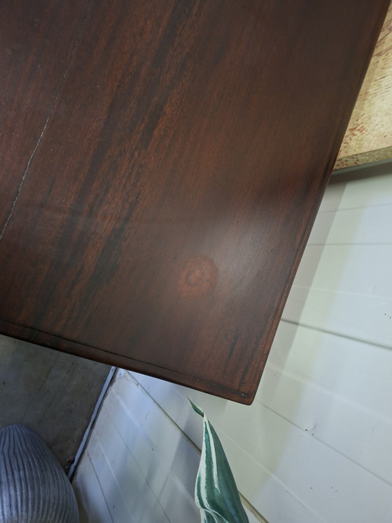 Image 1 of Klassischer Mahagoni-Beistelltisch, Wandtisch, Konsole, kleine, nicht störende Lackschäden, Maße 180 x 50 cm und 76 cm hoch.