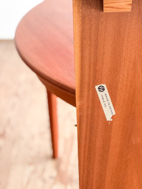 Image 1 of Deense uitschuifbare teakhouten eettafel van Sigh and Son