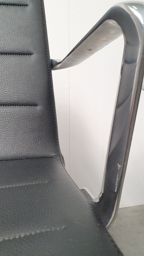 Image 1 of 4x Valea Elle 409 design office chair ICF wheels