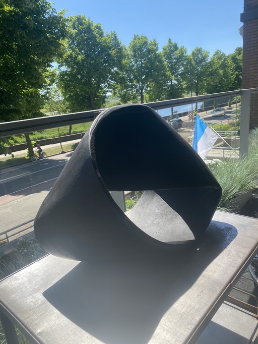 Sculpture Endless Twist