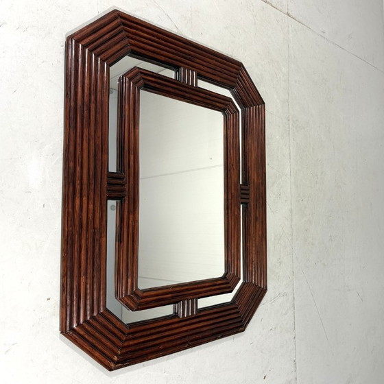 Image 1 of Gran espejo de ratán oscuro, años 70