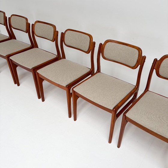 Set di 6 sedie di design danesi di Johannes Andersen per Uldum, anni '60 – Sedie da pranzo, Tessile (photo 3 of 22)