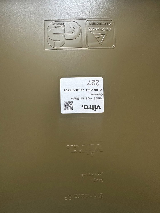 Image 1 of 6x Sillas Vitra Standard SP Jean Prouvé Verde oliva / Negro