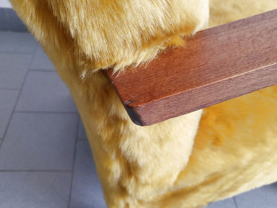 Image 1 of Vintage fauteuil uit de jaren 40, eikenhout en okerkleurig synthetisch bont, DLG Jean Royère, jaren 40