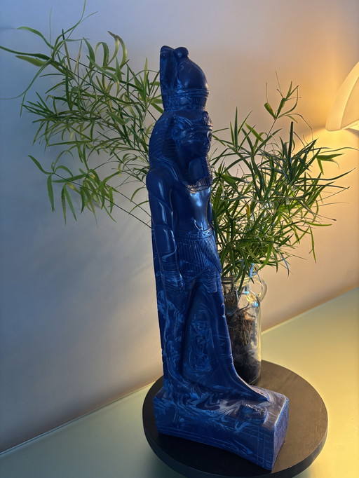 estatua del dios egipcio Thoth.