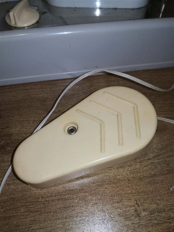 Zeldzame antieke speelgoednaaimachine Ma Cousette / Retro vintage jaren 60 – Ma Couestte (photo 15 of 16)
