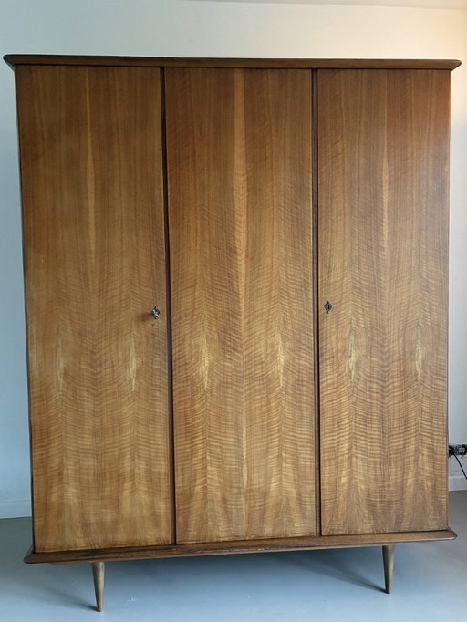 Vintage mid-century wardrobe | 1950s/60s | warm wood