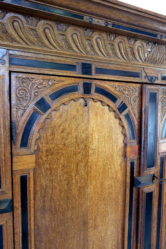 Image 1 of Hollandse 17de eeuwse Toogkast eikenhout