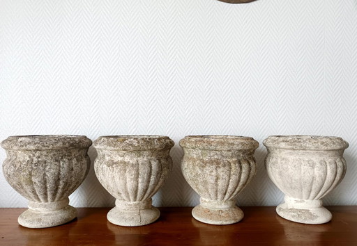 Antique-style Medici stone planters