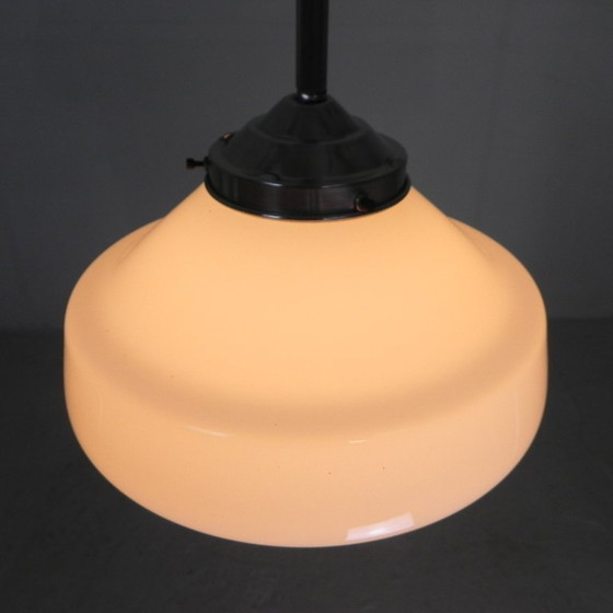 Image 1 of Lampada a sospensione Art Déco con paralume in vetro bianco, anni '30