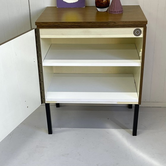 Image 1 of Mobiletto per macchina da cucire d'epoca, elegante mobiletto portaoggetti anni Settanta