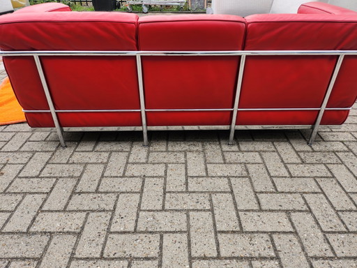 Cassina - LC2 3-seater sofa in red leather by Le Corbusier