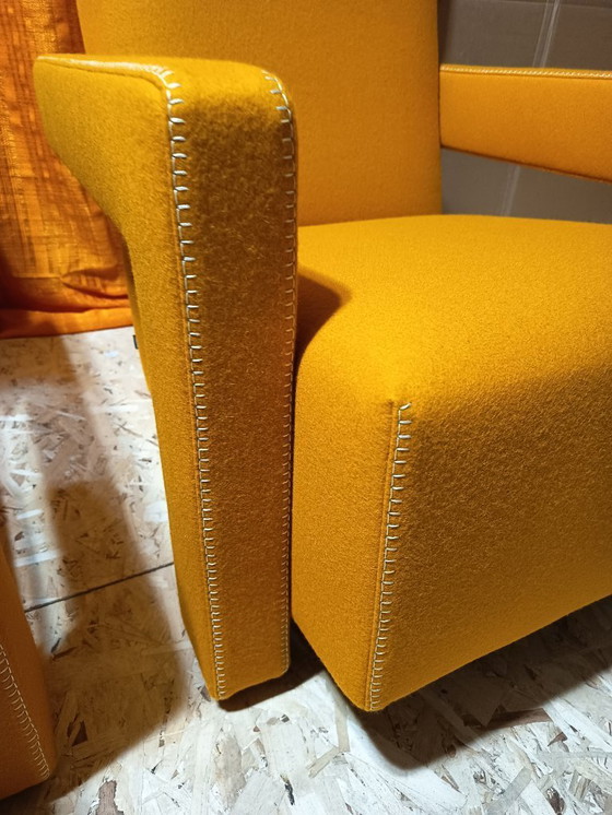 Image 1 of CASSINA Paire de fauteuils Utrecht 637 NEUF 2026 en laine KVARD Moutarde par Gerrit Rietveld