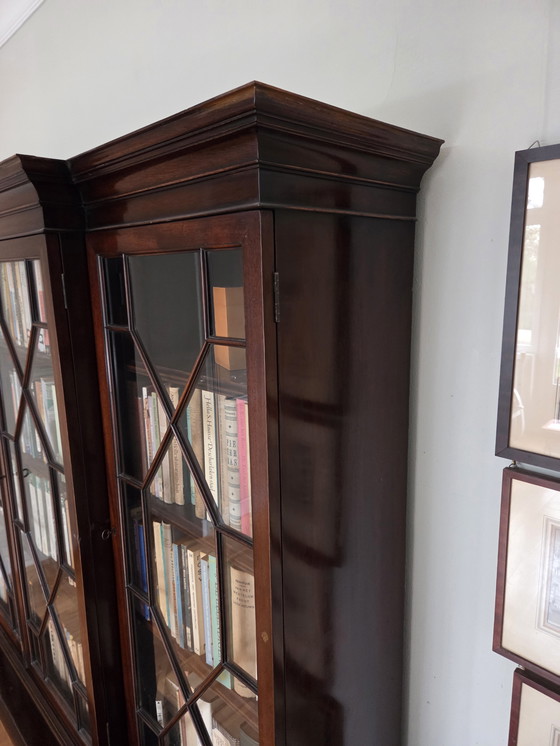 Image 1 of Amerikaanse Neo Chippendale Boekenkast 