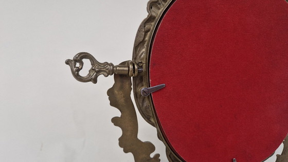 Image 1 of Antieke stijl tafelspiegel met engeltjes – rococo – messing / brons look