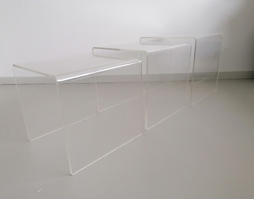 3x vintage nesting tables 40, 38, 36.