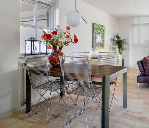 4 sedie Kreuzschwinger, Till Behrens