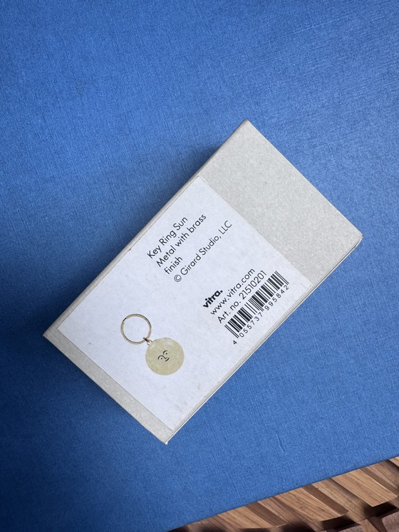 Image 1 of Vitra sleutelhanger Alexander Girard