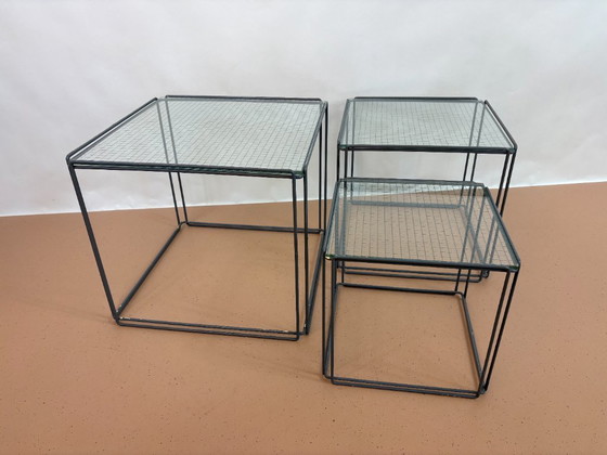 Image 1 of Tables gigognes isocèles de Max Sauze. Années 1970