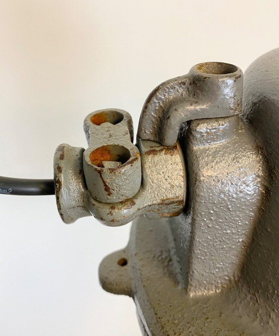 Image 1 of Suspension en fonte grise de style industriel, années 1960