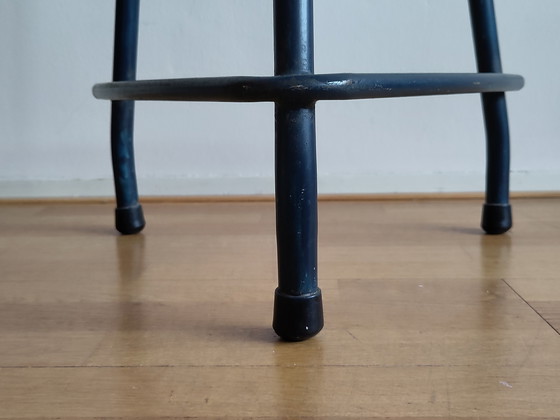 Image 1 of Friso Kramer Hocker Ahrend der Kreis