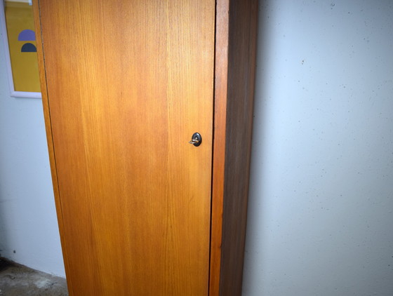 Image 1 of Armadio vintage anni '50, credenza alta, cassettiera, metà secolo