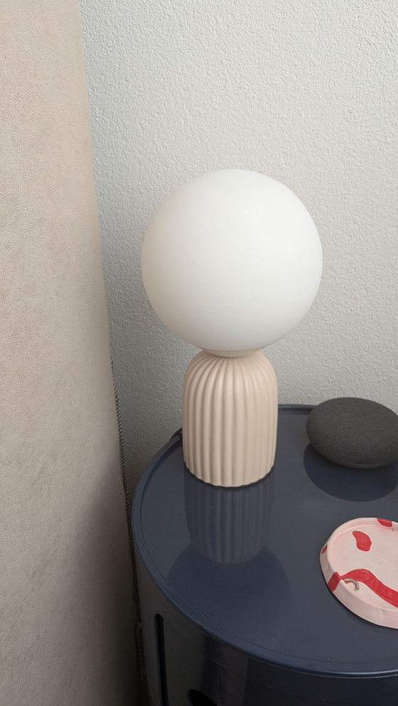 Image 1 of Table lamp