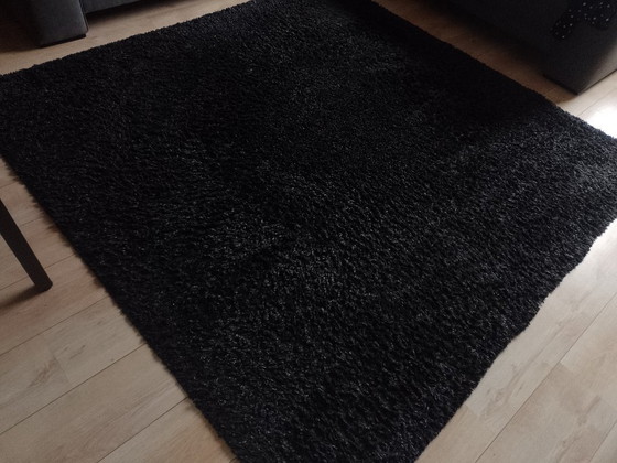 Image 1 of moquette noire à poils longs