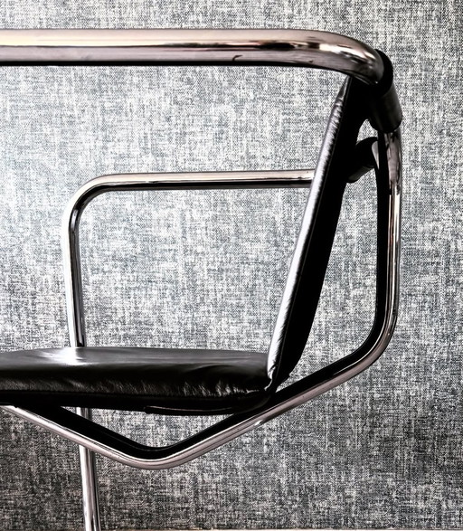 4 Virginia Chair — Georges Van Rijck for Meurop, Belgium/70s