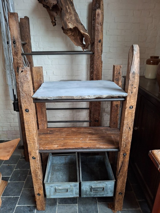 Image 1 of Robuust rek industriële stijl