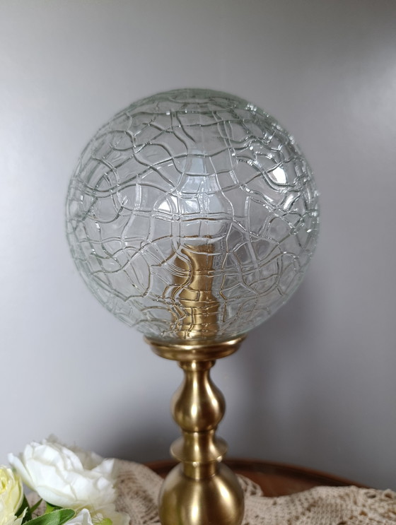 Image 1 of Lampe de table rétro chic laiton, globe rond texturé vintage upcyclé 