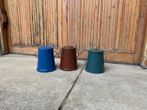 Mid-Century Blue Enamel Bins, 1950s, Set of 3 – Storage cabinet, Mid Century Modern (photo 3 of 6)
