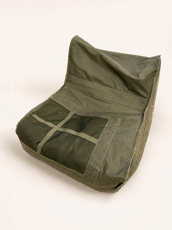 Image 1 of Poltrona tascabile Piet Hein Eek in tessuto militare