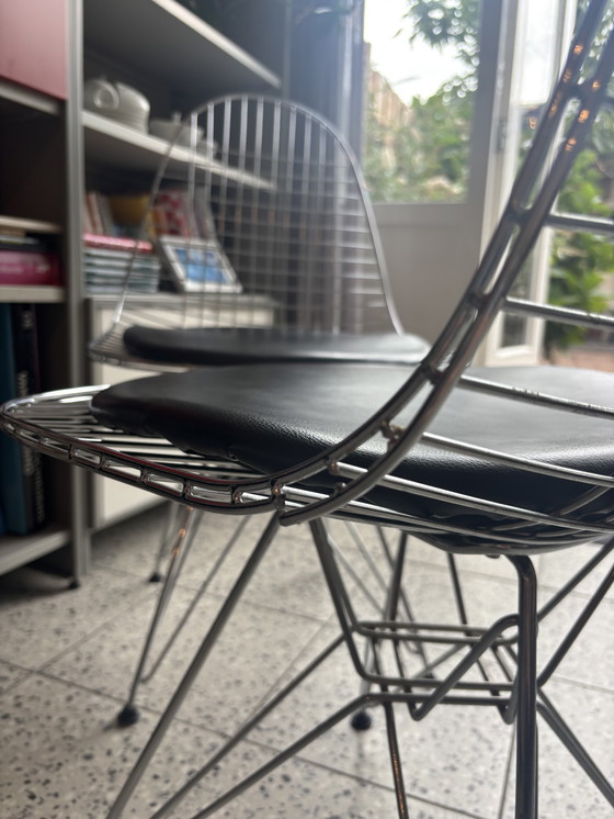 Image 1 of Silla Vitra Eames Wired 2x