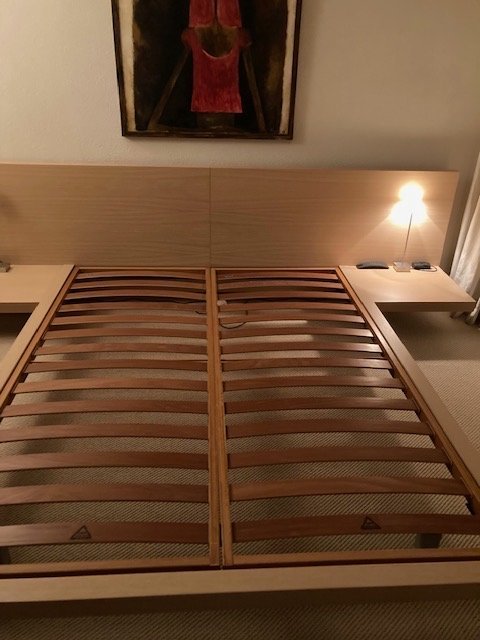 Image 1 of Poliform bed Ando licht eiken