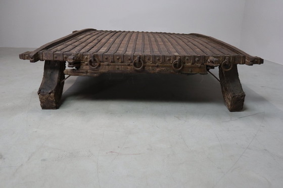 Image 1 of Antico tavolo indiano a carretto con ottone e ferro - c.1800, oggetto Wabi-Sabi