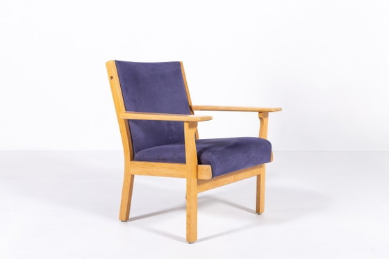 Image 1 of Poltrona di design scandinavo disegnata da Hans Wegner per Getama, Danimarca, anni '80.