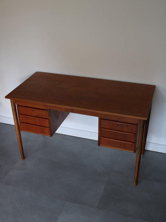 Vintage Deens Bureau In Teak – Wood (photo 8 of 11)