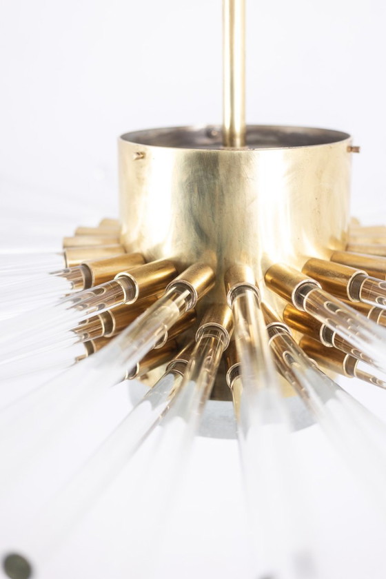 Image 1 of Kronleuchter aus Glasröhren, strahlend. Zeitgenössische Kreation.