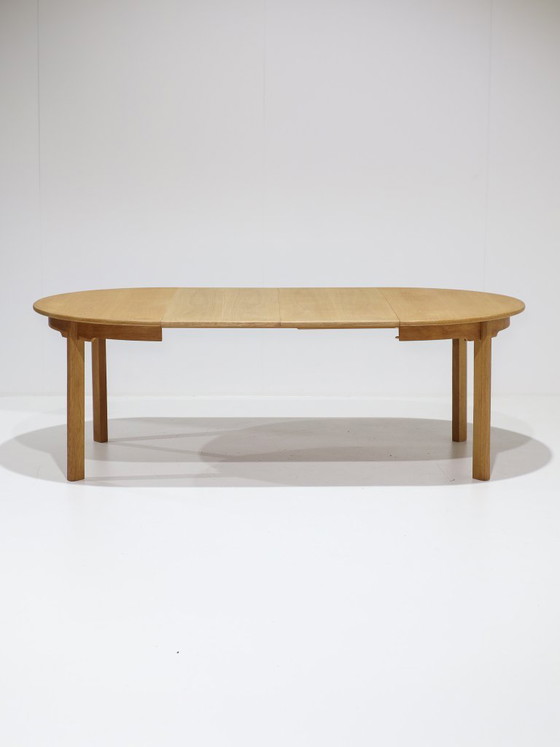 Extendable round oak Danish vintage dining table, Wood, Brown, Scandinavian (photo 3 of 15)