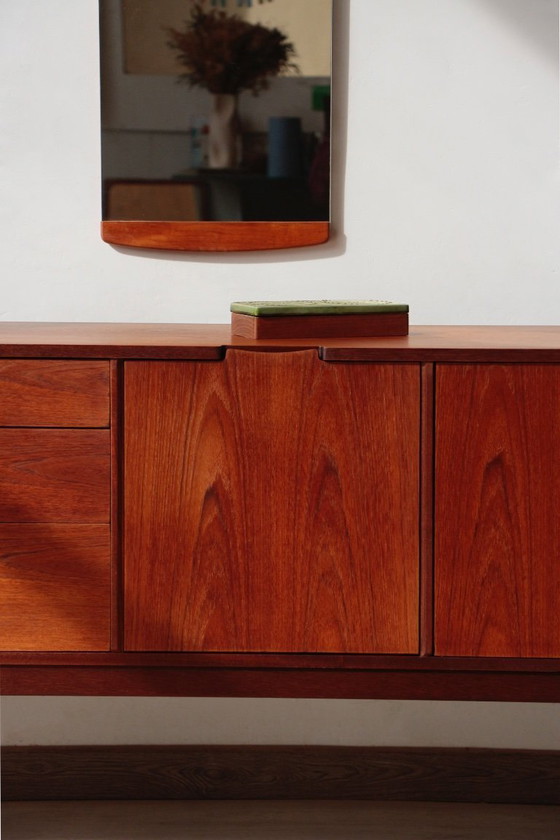 Image 1 of Nathan Teak-Sideboard (1960er Jahre) – Restauriertes englisches Design